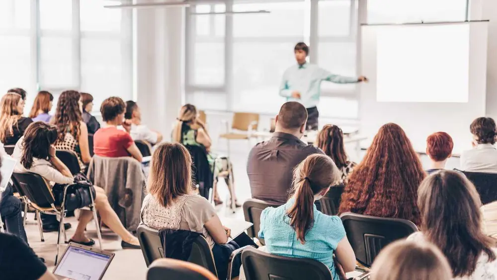 Empreendedorismo na escola: desenvolvendo habilidades cedo